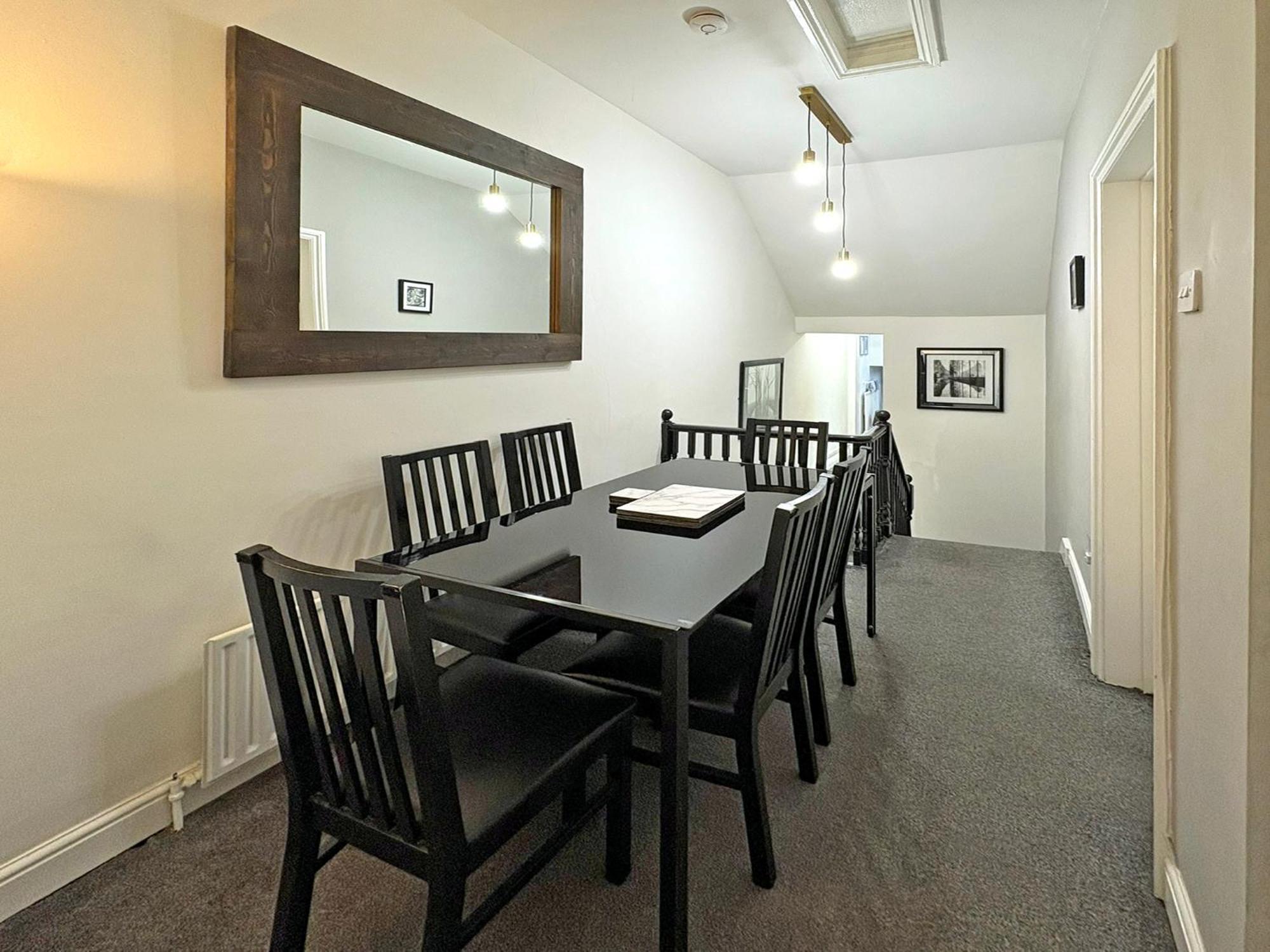 Cosy And Convenient Sunderland Apartment
